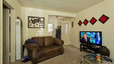 3704 W Heffron Dr, Unit 3 in Burbank, CA - Foto de edificio - Building Photo