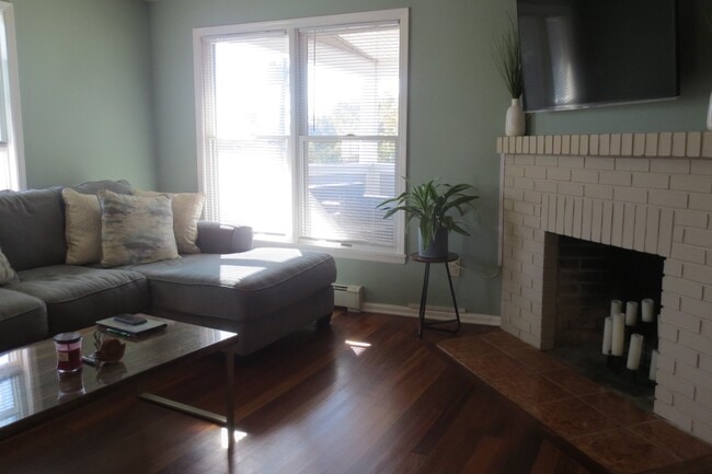 56 S Finley Ave in Bernards, NJ - Building Photo - Building Photo