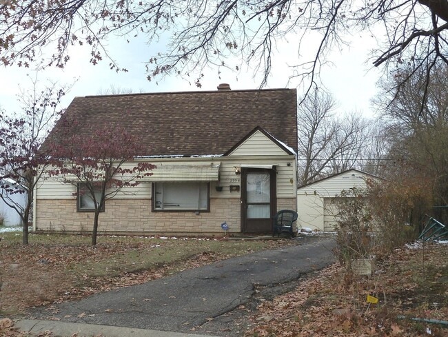 property at 2396 Park Ct