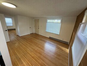 2505 Alder St in Eugene, OR - Foto de edificio - Building Photo