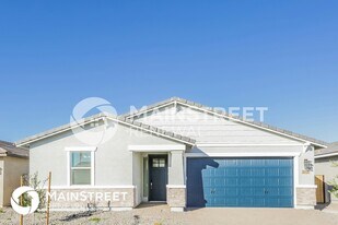 8708 S 69th Dr in Phoenix, AZ - Building Photo