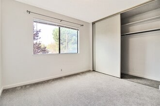 765 San Antonio Rd, Unit 62 in Palo Alto, CA - Foto de edificio - Building Photo