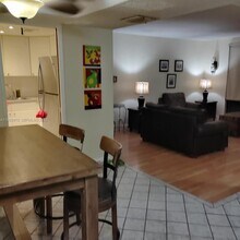 3760 Inverrary Dr in Lauderhill, FL - Foto de edificio - Building Photo