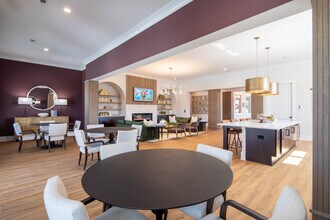 Nestledown Farms in Huntsville, AL - Building Photo - Interior Photo