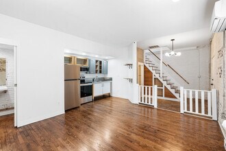 116 Turner St in Philadelphia, PA - Building Photo - Building Photo