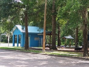 27262 Dale Ave in Brooksville, FL - Building Photo - Building Photo