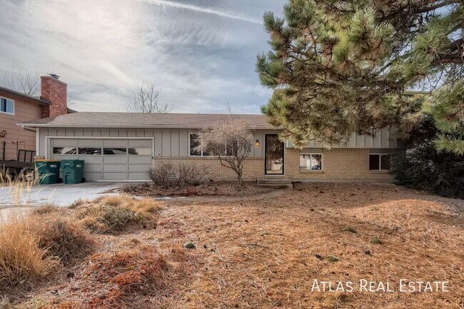 property at 3135 Montebello Dr W