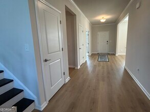 8525 Tennyson Trce in Ball Ground, GA - Building Photo - Building Photo