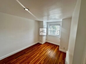 No Fee! Sun-Drenched 2-Bedroom Duplex with in Queens, NY - Building Photo - Building Photo