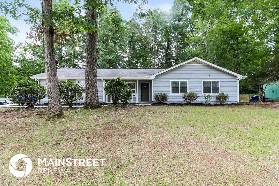 3470 Valley Oaks Rd in Stonecrest, GA - Building Photo