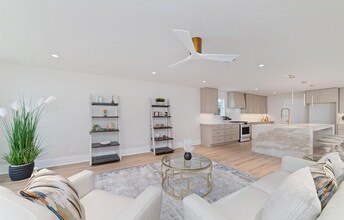 1830 Locksford St in Houston, TX - Building Photo - Building Photo