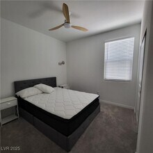 5724 Avondale Rise Wy in Las Vegas, NV - Building Photo - Building Photo