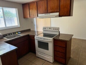 7339-7341 Gigi Pl in Sacramento, CA - Building Photo - Building Photo