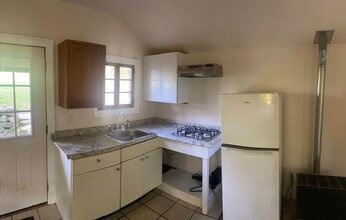37 Orchard Dr, Unit 37A in Redding, CT - Building Photo - Building Photo