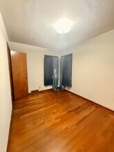 414 N Johnston Ave in Rockford, IL - Foto de edificio - Building Photo