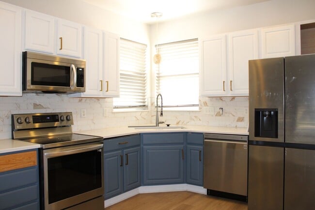 2827 Rock Creek Dr in Fort Collins, CO - Building Photo - Building Photo