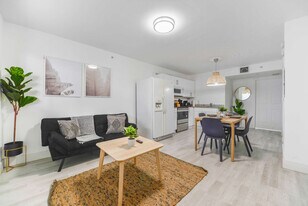 1029 NW 3rd St in Miami, FL - Building Photo