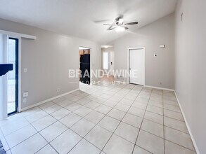 8155 Crosswind Rd in Jacksonville, FL - Building Photo - Building Photo