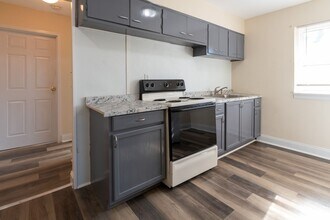 3514 Brockton Ln in Louisville, KY - Building Photo - Building Photo