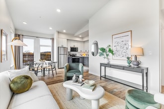 Cartwright Apartments in Salem, OR - Foto de edificio - Building Photo