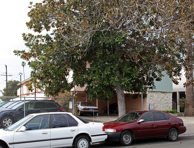 1334 Euclid St in Santa Monica, CA - Building Photo - Building Photo