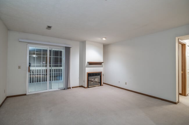 3192 Dotwood St NW in North Canton, OH - Foto de edificio - Interior Photo