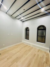 478 Woodward Ave in Queens, NY - Building Photo - Building Photo