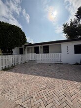 7724 NE 1st Ave in Miami, FL - Building Photo - Building Photo