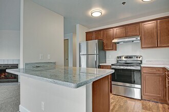 Foster Greens in Tukwila, WA - Building Photo - Building Photo