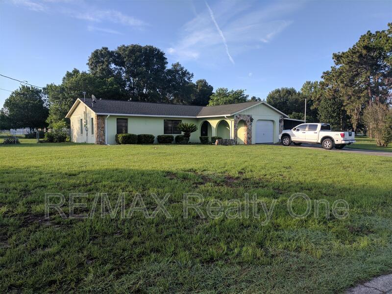 3677 S Springbreeze Way in Homosassa, FL - Building Photo