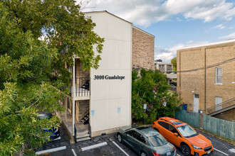 3000 Guadalupe in Austin, TX - Foto de edificio - Building Photo