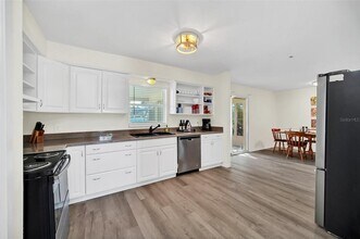 5 SE Ocale Way in Summerfield, FL - Building Photo - Building Photo