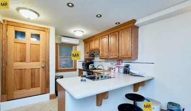 7 Phillips St, Unit A in Boston, MA - Building Photo - Building Photo