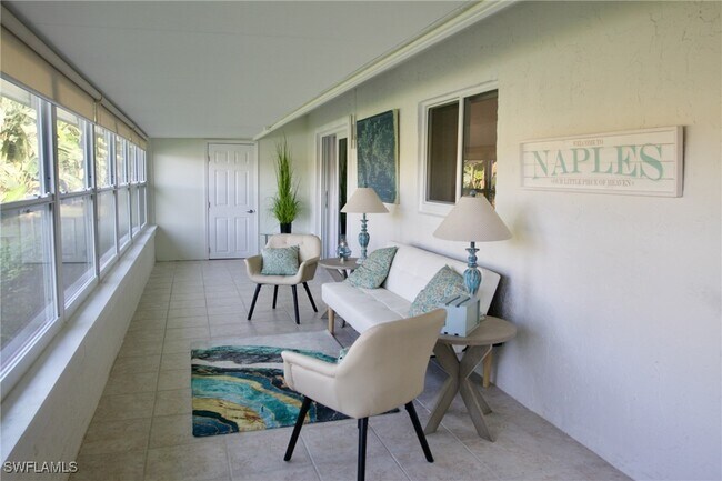 159 Teryl Rd in Naples, FL - Foto de edificio - Building Photo
