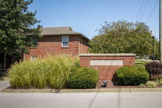 Lyndon Crossings Apartments in Lyndon, KY - Building Photo - Building Photo