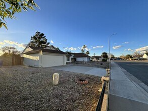 210 S Elm St in Chandler, AZ - Building Photo - Building Photo