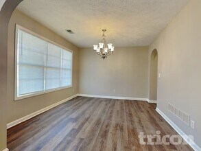 75 Christopher Dr in Hiram, GA - Foto de edificio - Building Photo