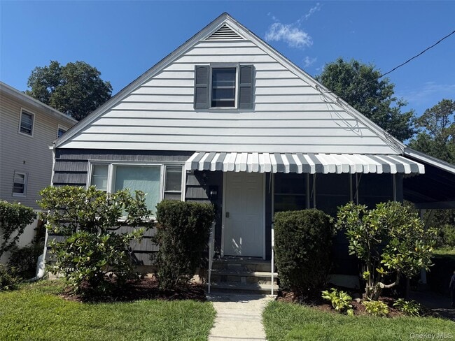 property at 1208 Jackson St