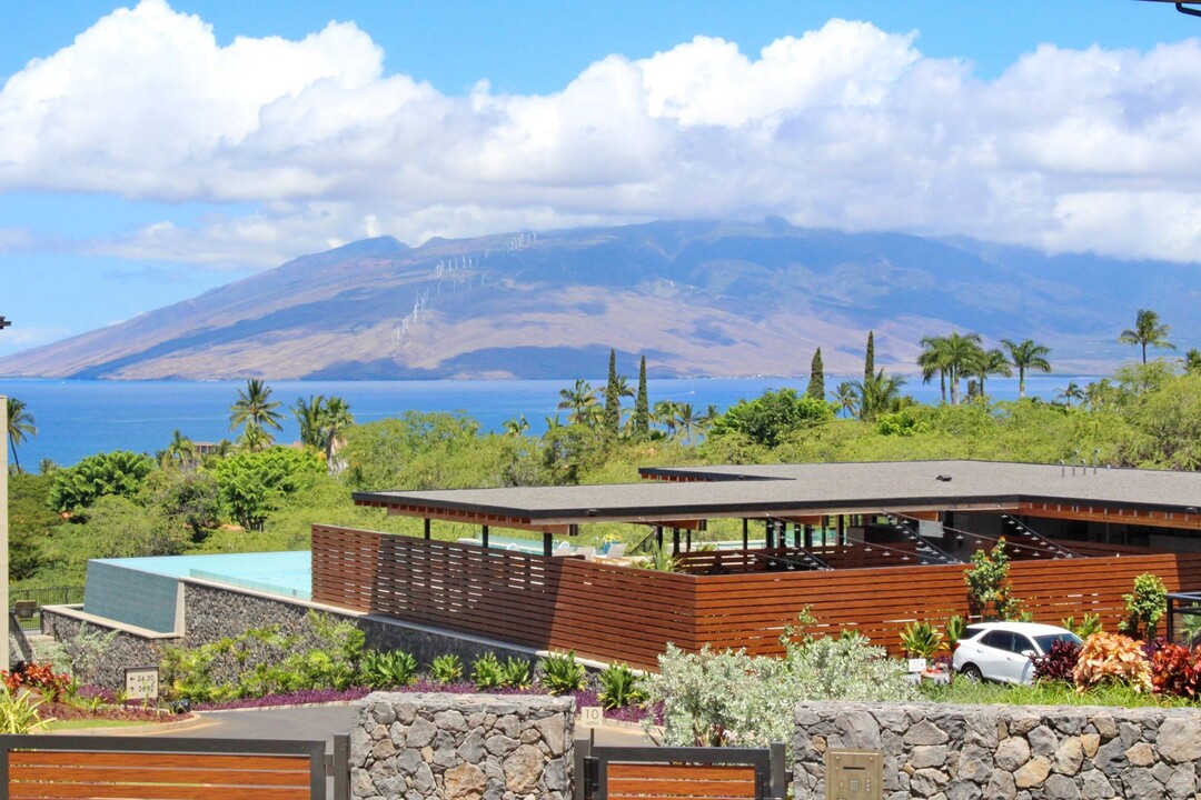 24 Kai Malu Dr in Kihei, HI - Building Photo