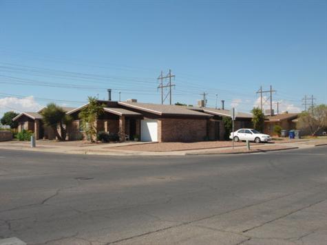 2701 Red Sails Dr in El Paso, TX - Building Photo