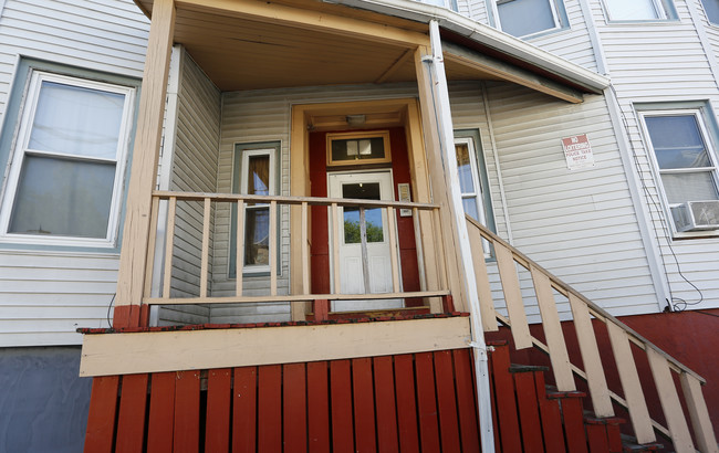 5 Weymouth St in Portland, ME - Foto de edificio - Building Photo