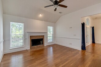 626 Marsh View Dr in Richmond Hill, GA - Building Photo - Building Photo