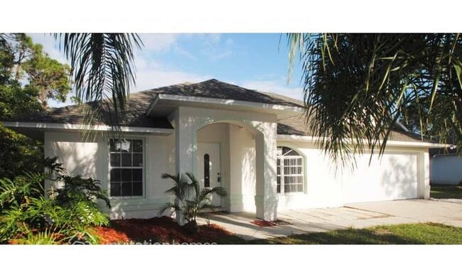 property at 1783 Tradewinds Ave SE