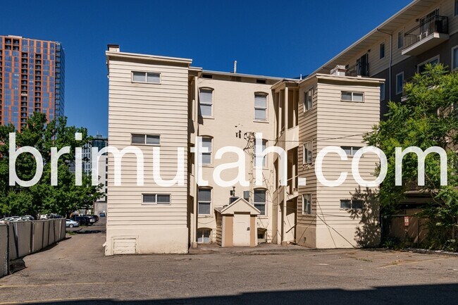 243 S 300 E in Salt Lake City, UT - Building Photo - Building Photo