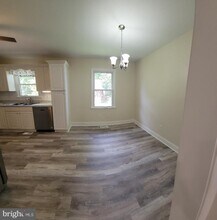 601 Perry Dr in Fredericksburg, VA - Foto de edificio - Building Photo