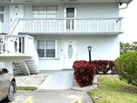 104 Kent St in West Palm Beach, FL - Building Photo