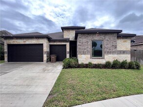 4226 Stillwater Cove in Edinburg, TX - Building Photo - Building Photo