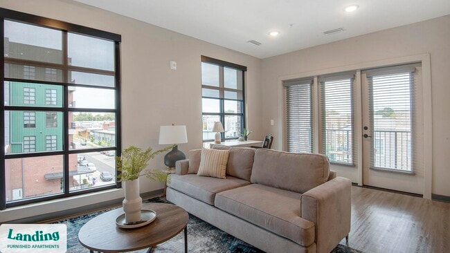 645 N Front St in Memphis, TN - Building Photo - Building Photo