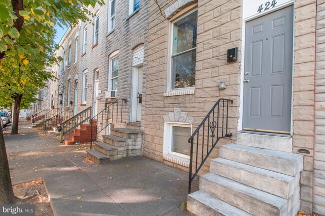 property at 424 N Glover St