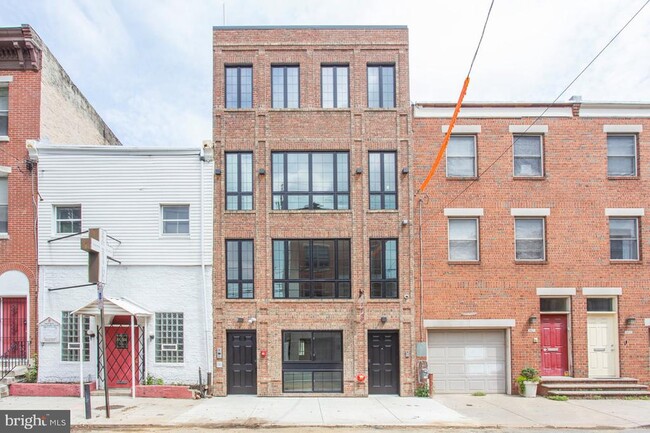 property at 1619 Bainbridge St